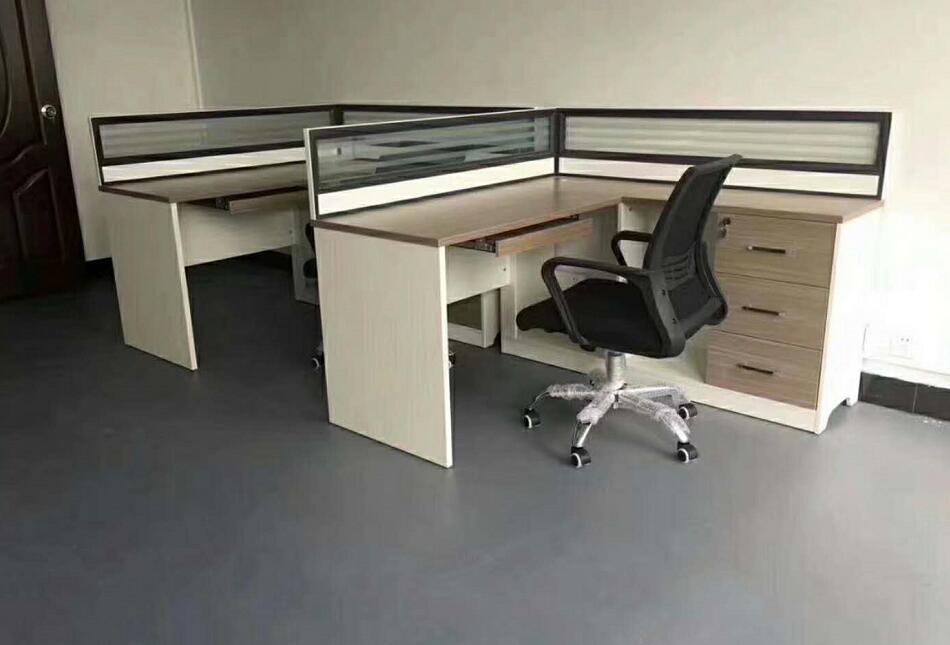 点击查看商品:屏风工位1