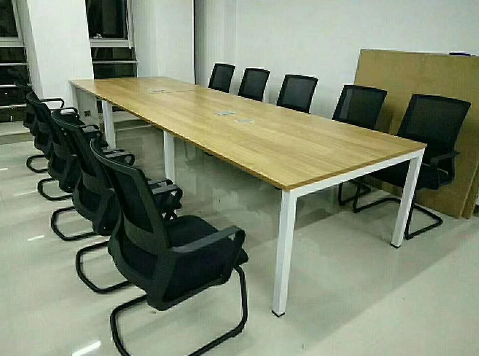 点击查看商品:会议桌5